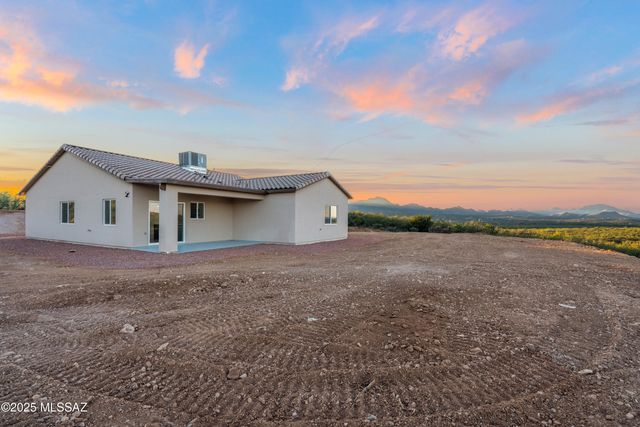1866 Circulo Bulgaro, Rio Rico, AZ 85648