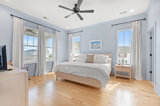 924 Perrin Dr., North Myrtle Beach, SC 29582