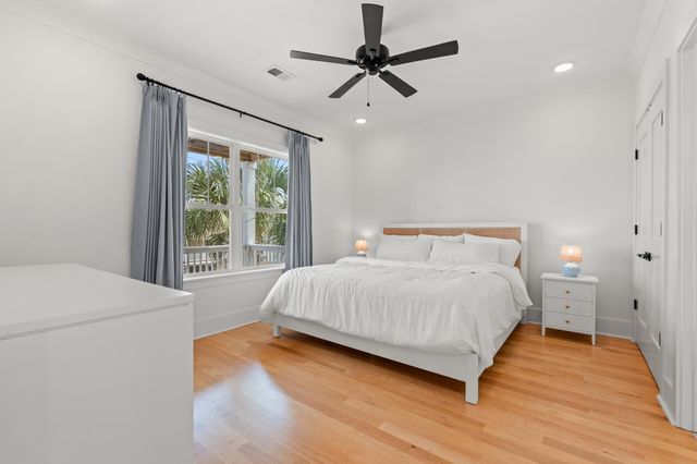 924 Perrin Dr., North Myrtle Beach, SC 29582