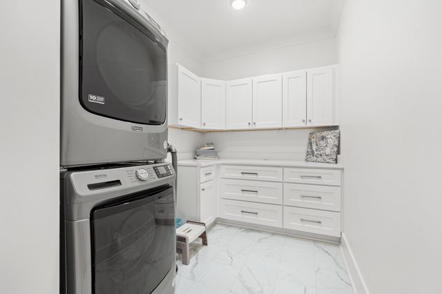 924 Perrin Dr., North Myrtle Beach, SC 29582
