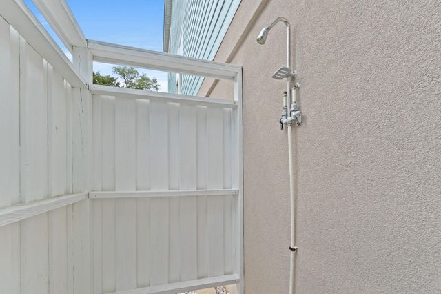 924 Perrin Dr., North Myrtle Beach, SC 29582
