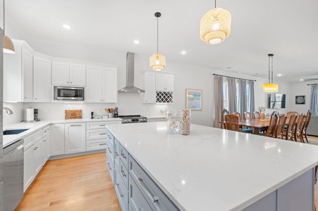 924 Perrin Dr., North Myrtle Beach, SC 29582