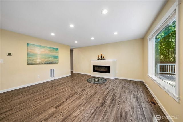 12012 Sound Drive, Anderson Island, WA 98303