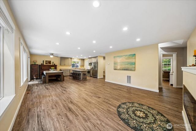 12012 Sound Drive, Anderson Island, WA 98303