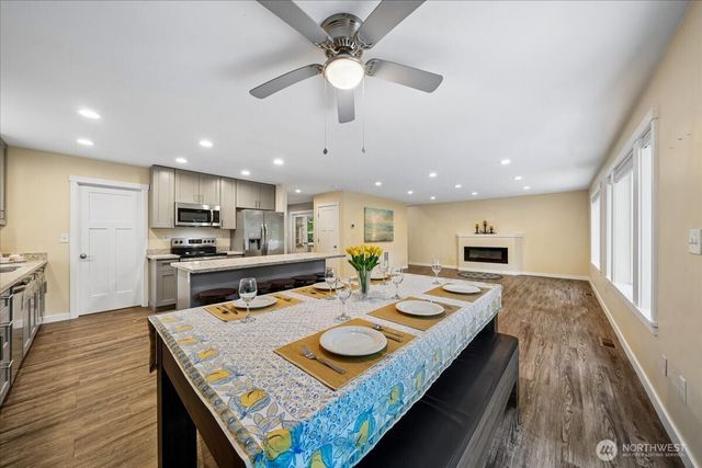 12012 Sound Drive, Anderson Island, WA 98303