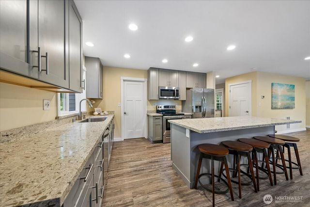 12012 Sound Drive, Anderson Island, WA 98303