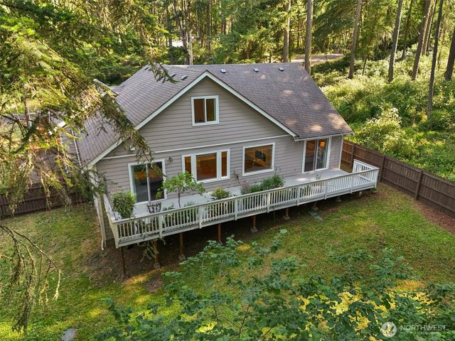 12012 Sound Drive, Anderson Island, WA 98303