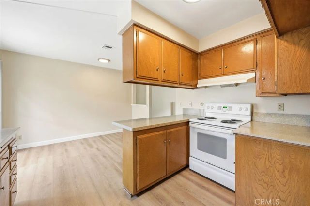 1447 Sycamore, Tustin, CA 92780