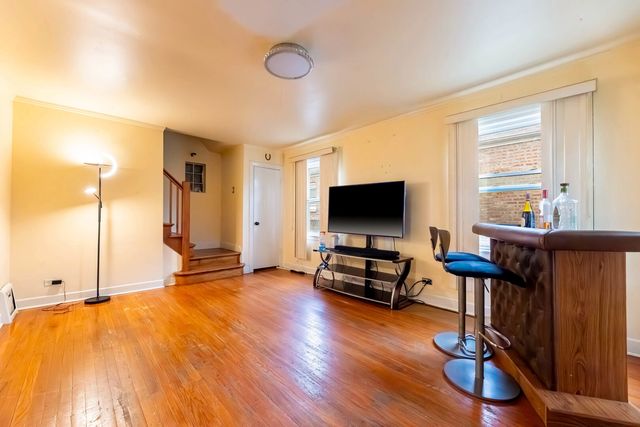 3544 W 63RD Place, Chicago, IL 60629