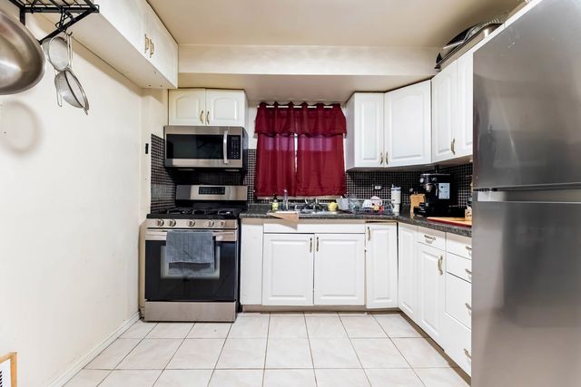 3544 W 63RD Place, Chicago, IL 60629