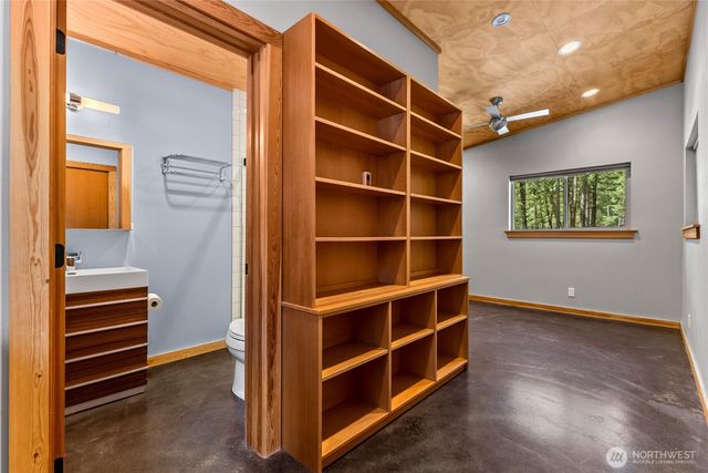 16 Littel Road, Mazama, WA 98833