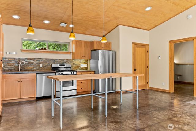 16 Littel Road, Mazama, WA 98833