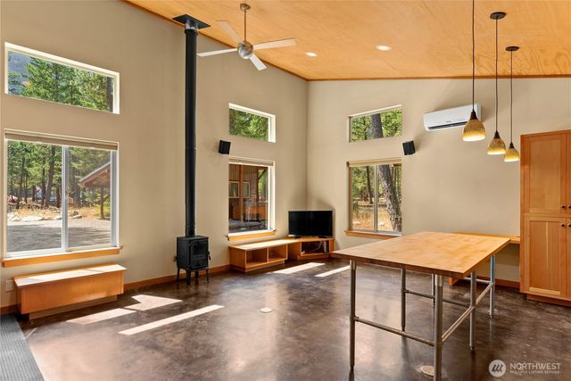 16 Littel Road, Mazama, WA 98833