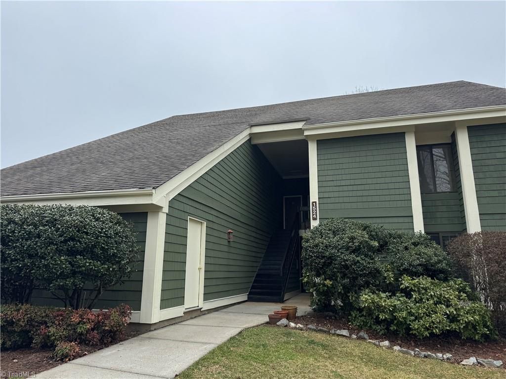 1524 Benjamin Parkway D, Greensboro, NC 27408