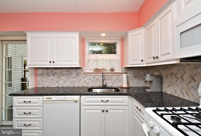 106 STATION DR, North Wales, PA 19454