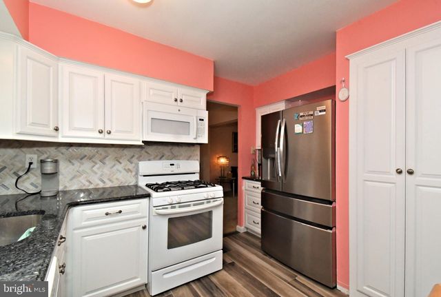 106 STATION DR, North Wales, PA 19454