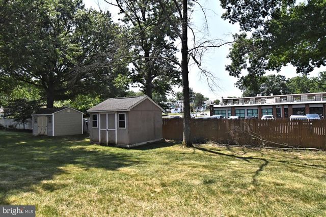 106 STATION DR, North Wales, PA 19454
