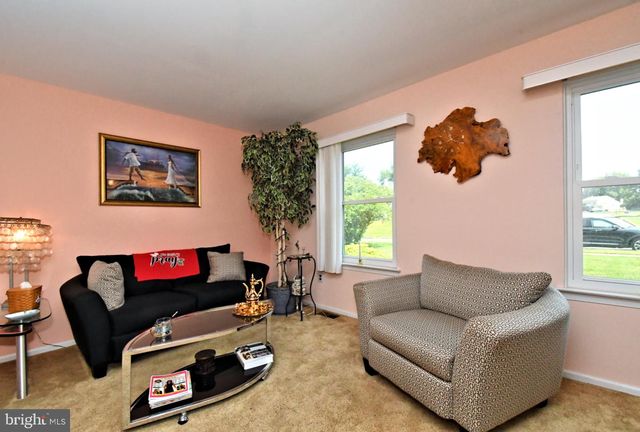 106 STATION DR, North Wales, PA 19454