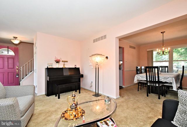 106 STATION DR, North Wales, PA 19454