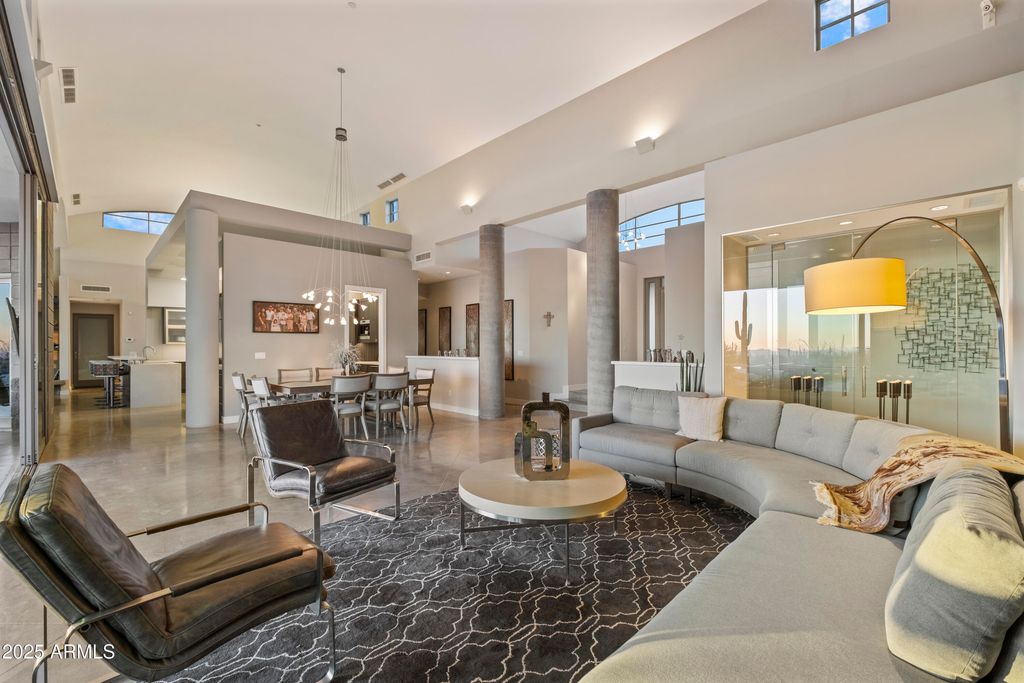 Image 12 of property listing at 28020 N 95TH Street, Scottsdale, AZ 85262