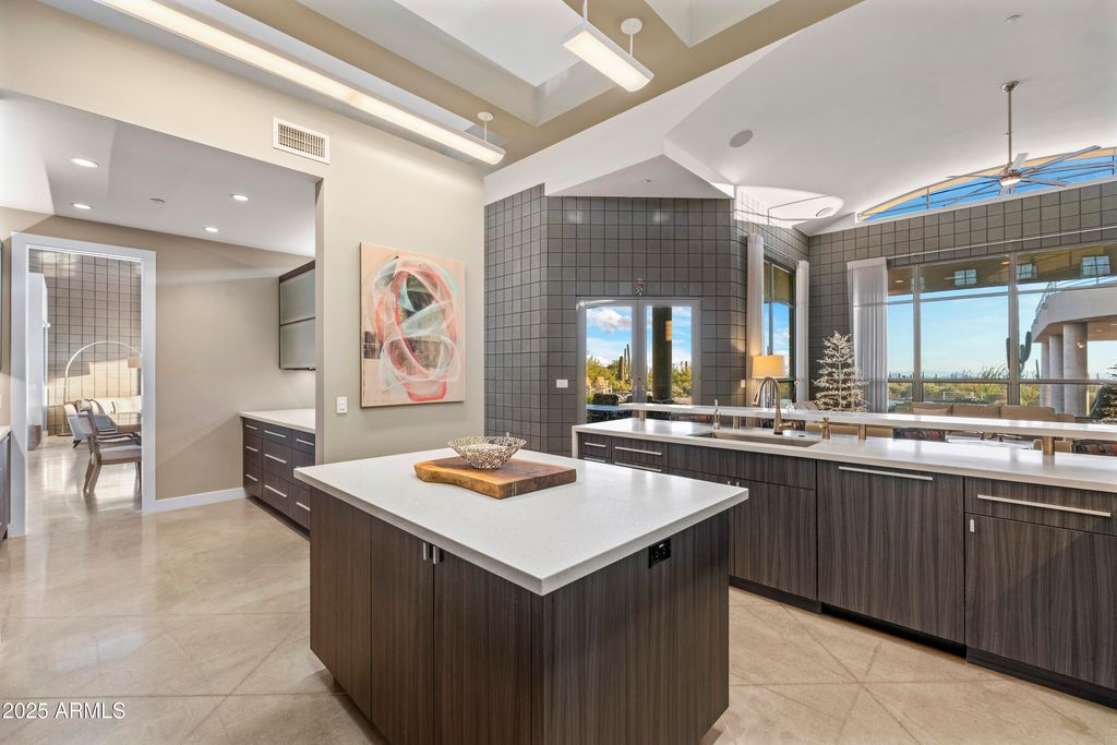 Image 18 of property listing at 28020 N 95TH Street, Scottsdale, AZ 85262