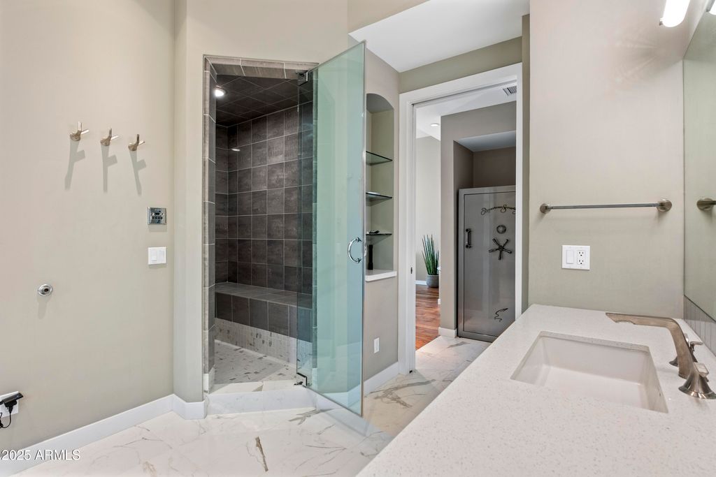 Image 25 of property listing at 28020 N 95TH Street, Scottsdale, AZ 85262