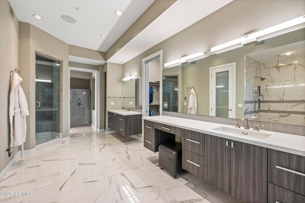 Image 26 of property listing at 28020 N 95TH Street, Scottsdale, AZ 85262