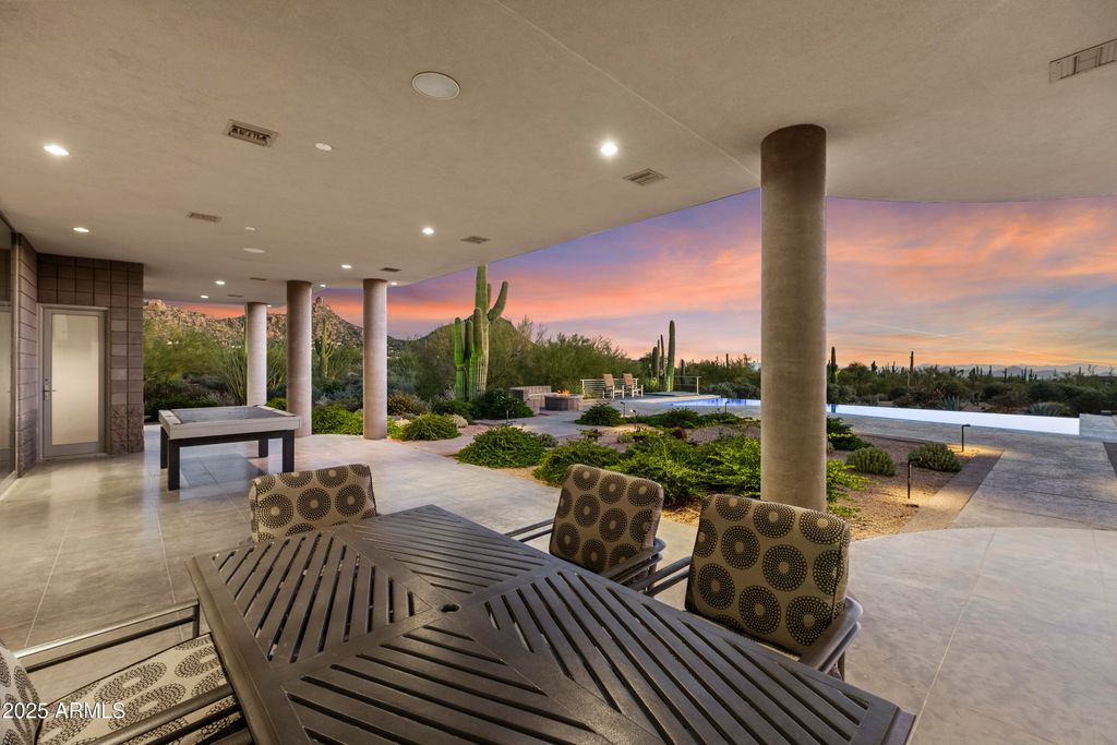 Image 32 of property listing at 28020 N 95TH Street, Scottsdale, AZ 85262