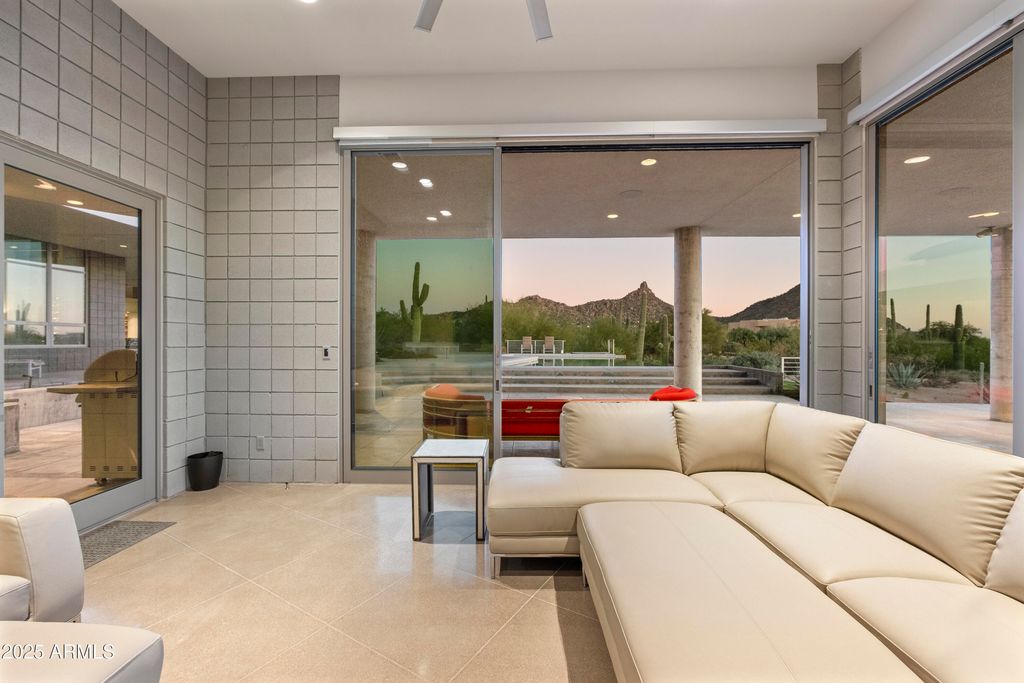 Image 42 of property listing at 28020 N 95TH Street, Scottsdale, AZ 85262