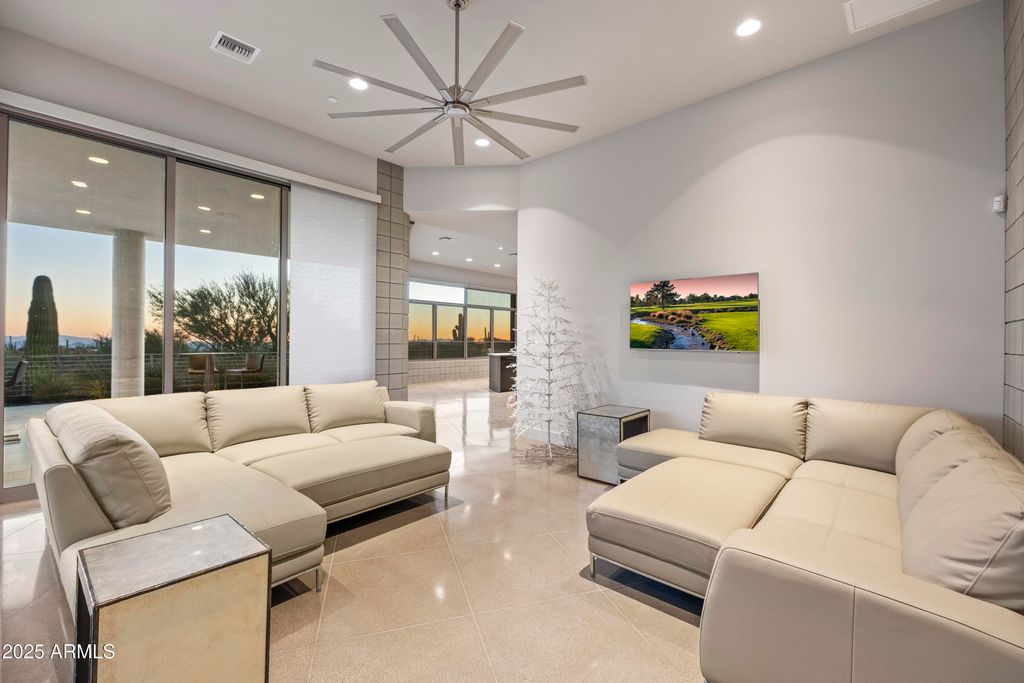 Image 43 of property listing at 28020 N 95TH Street, Scottsdale, AZ 85262