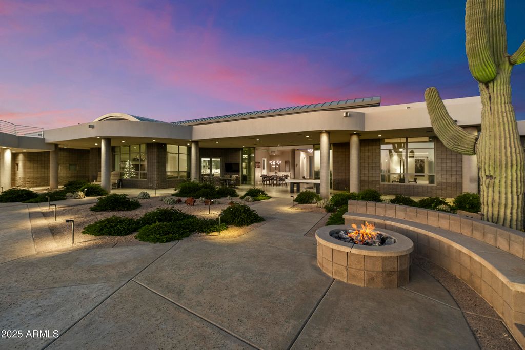 Image 61 of property listing at 28020 N 95TH Street, Scottsdale, AZ 85262