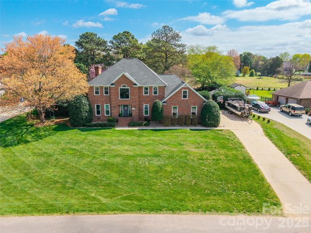 217 Spring Run Drive, Mooresville, NC 28117