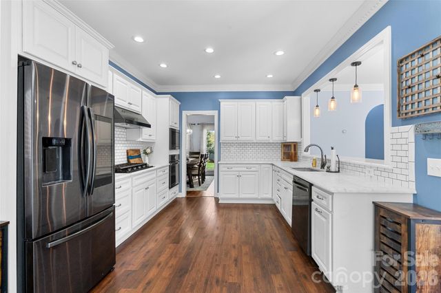 217 Spring Run Drive, Mooresville, NC 28117