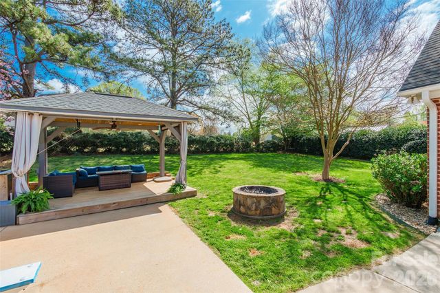 217 Spring Run Drive, Mooresville, NC 28117