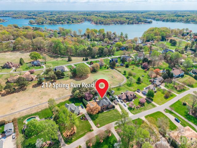 217 Spring Run Drive, Mooresville, NC 28117