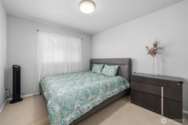 16901 Woodside Drive SE, Renton, WA 98058