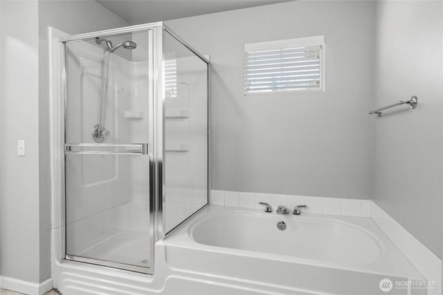 16901 Woodside Drive SE, Renton, WA 98058