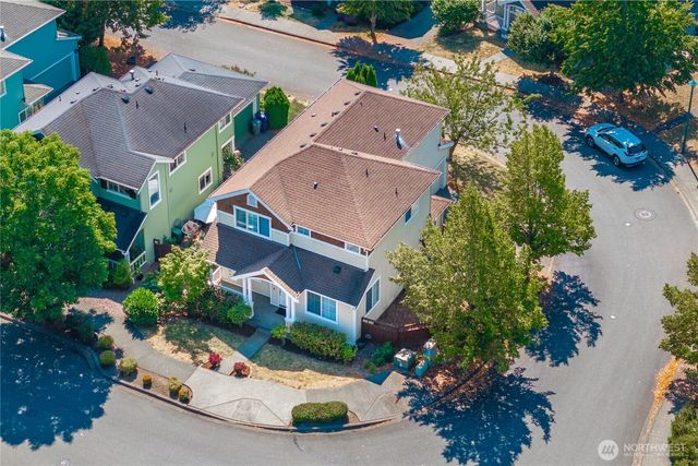 16901 Woodside Drive SE, Renton, WA 98058