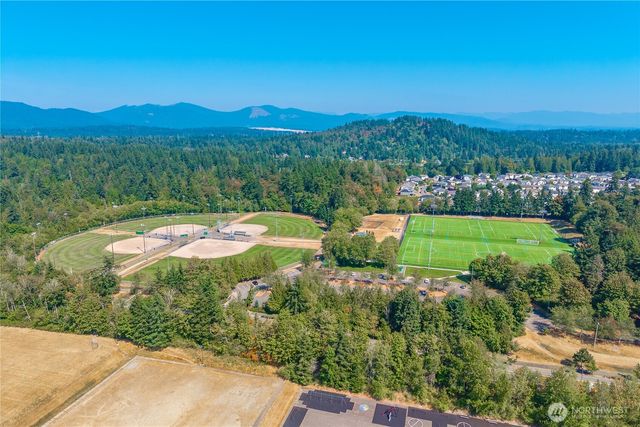 16901 Woodside Drive SE, Renton, WA 98058