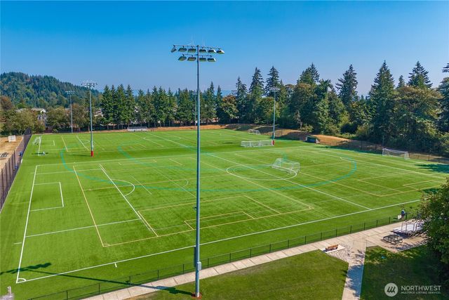 16901 Woodside Drive SE, Renton, WA 98058