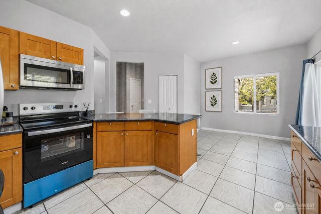 16901 Woodside Drive SE, Renton, WA 98058