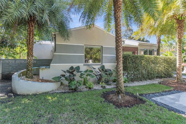 760 NE 115th St, Biscayne Park, FL 33161