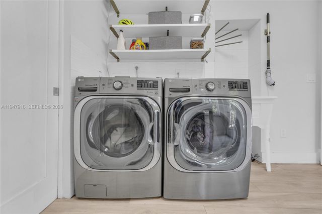 760 NE 115th St, Biscayne Park, FL 33161