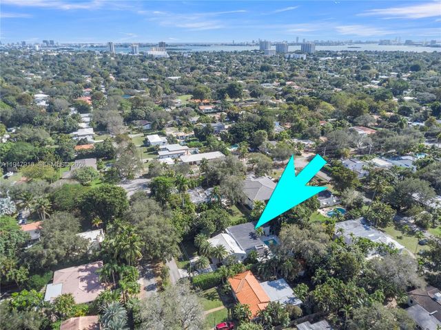 760 NE 115th St, Biscayne Park, FL 33161