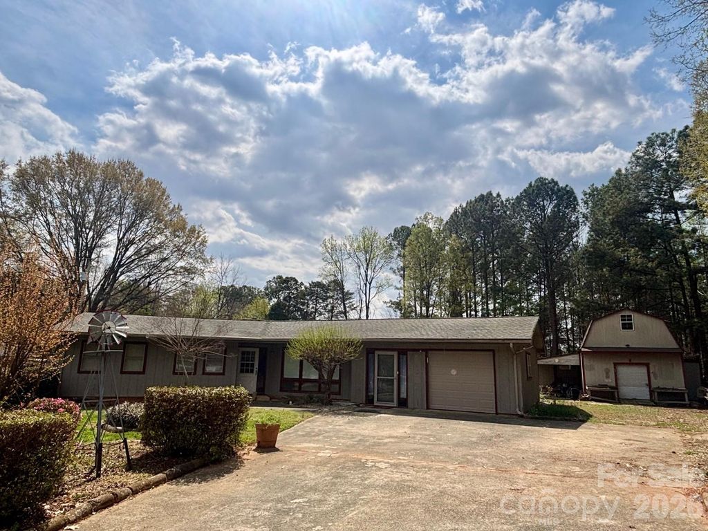 9516 Westmoreland Road, Cornelius, NC 28031