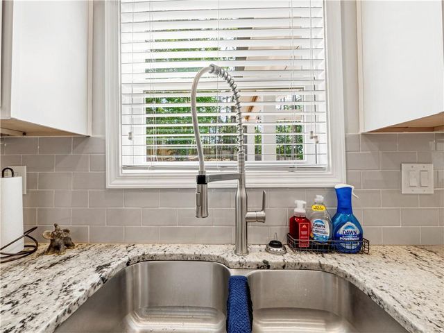 4018 Silverstone Drive, Braselton, GA 30517