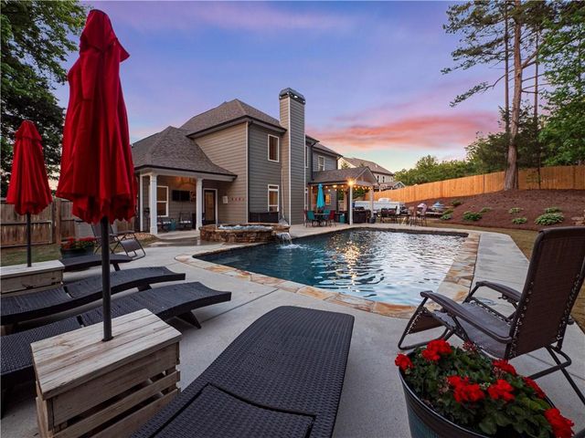 4018 Silverstone Drive, Braselton, GA 30517