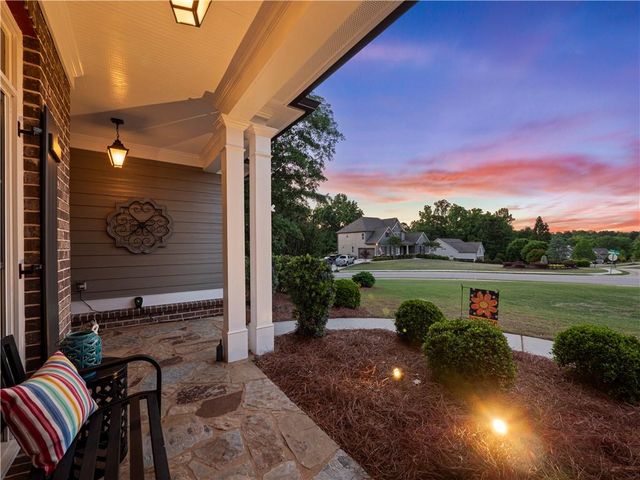 4018 Silverstone Drive, Braselton, GA 30517