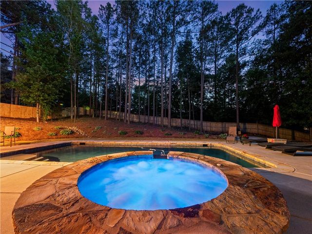 4018 Silverstone Drive, Braselton, GA 30517