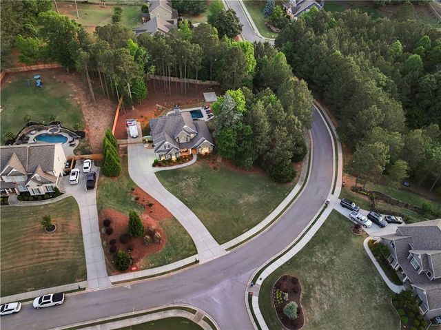 4018 Silverstone Drive, Braselton, GA 30517